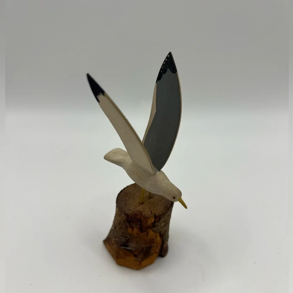 Handmade Vintage Seagull Bird In Flight Wooden Carved Figurine Collectible Uniqu